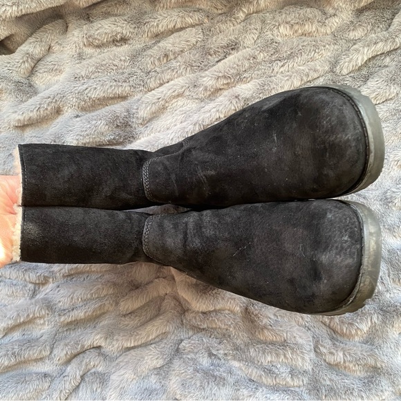 UGG Australia 1982 'Mare' Women's Suede Sheepskin Black Boots - Picture 5 of 9